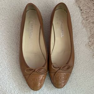 Chanel Lambskin & Patent Calfskin Ballet Flats 40.5